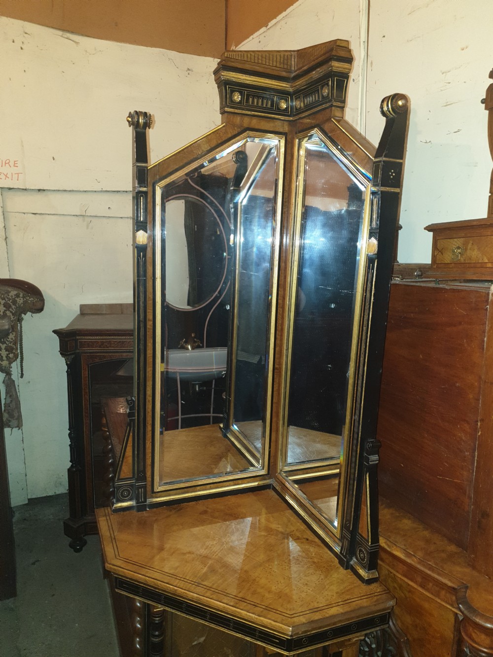 Good corner cabinet in the aesthetic  taste.  View IV