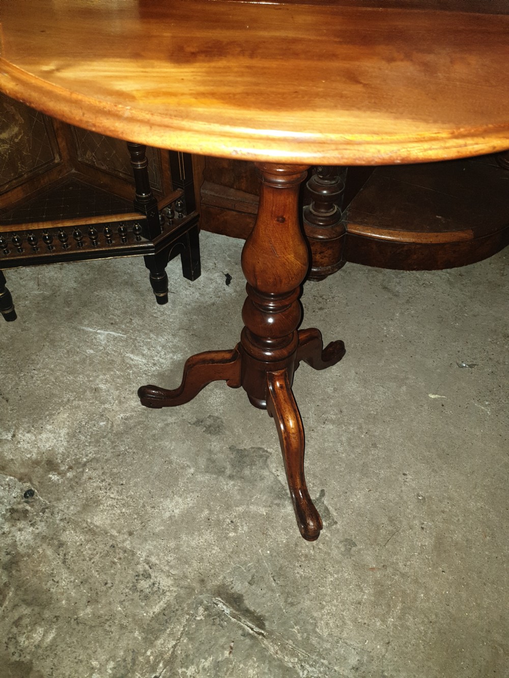 Neat pedestal drop flap occasional table  View V