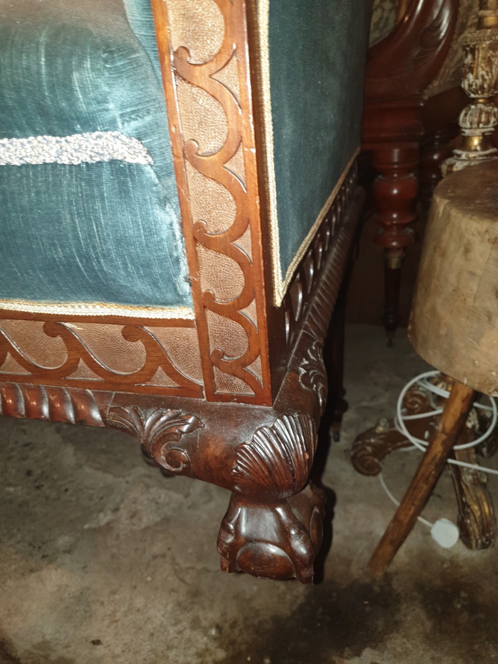 Mahogany frame country house sofa View III