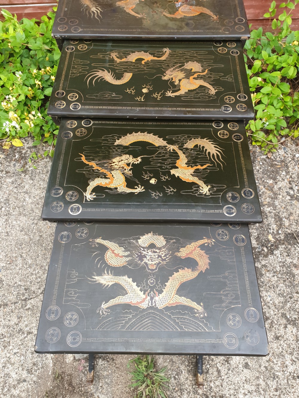 Nest 4 early 20th century lacquered occasional tables  View IV