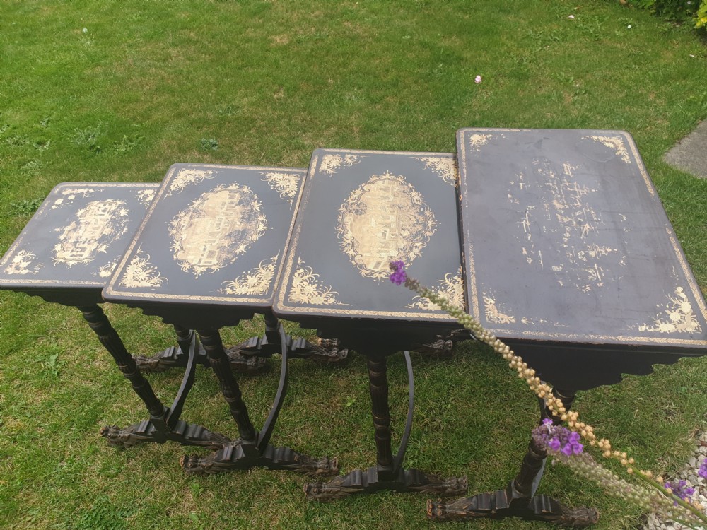 Nest of 4 Oriental lacquered tables  View IV