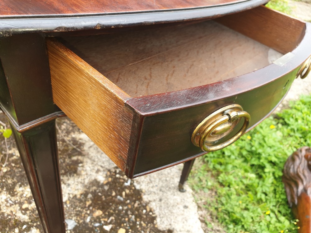 Small late Georgian mahogany pembroke lamp table. View III