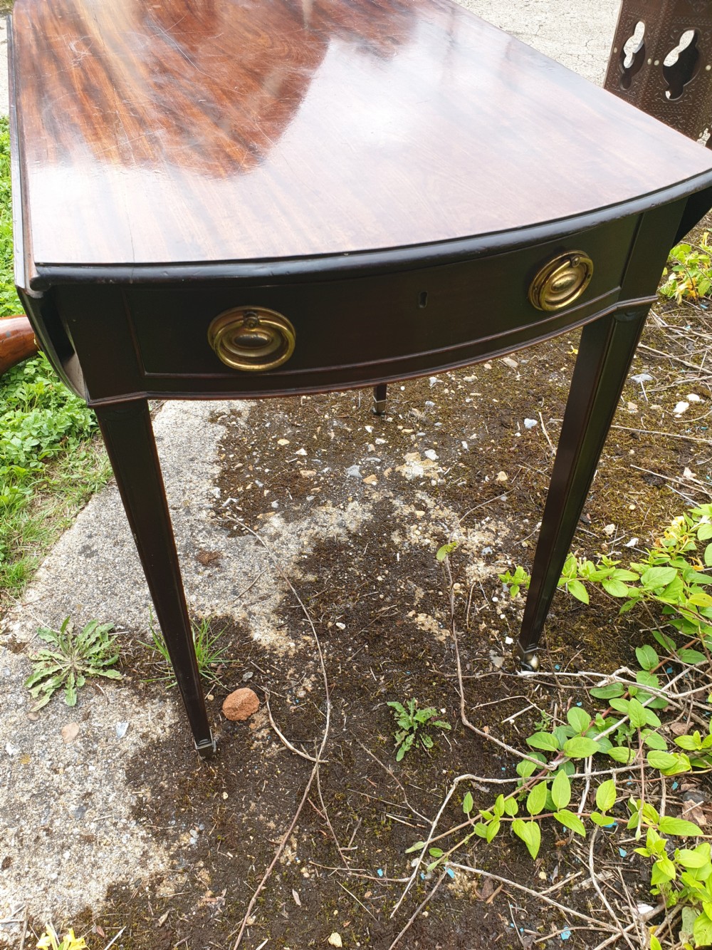 Small late Georgian mahogany pembroke lamp table. View V