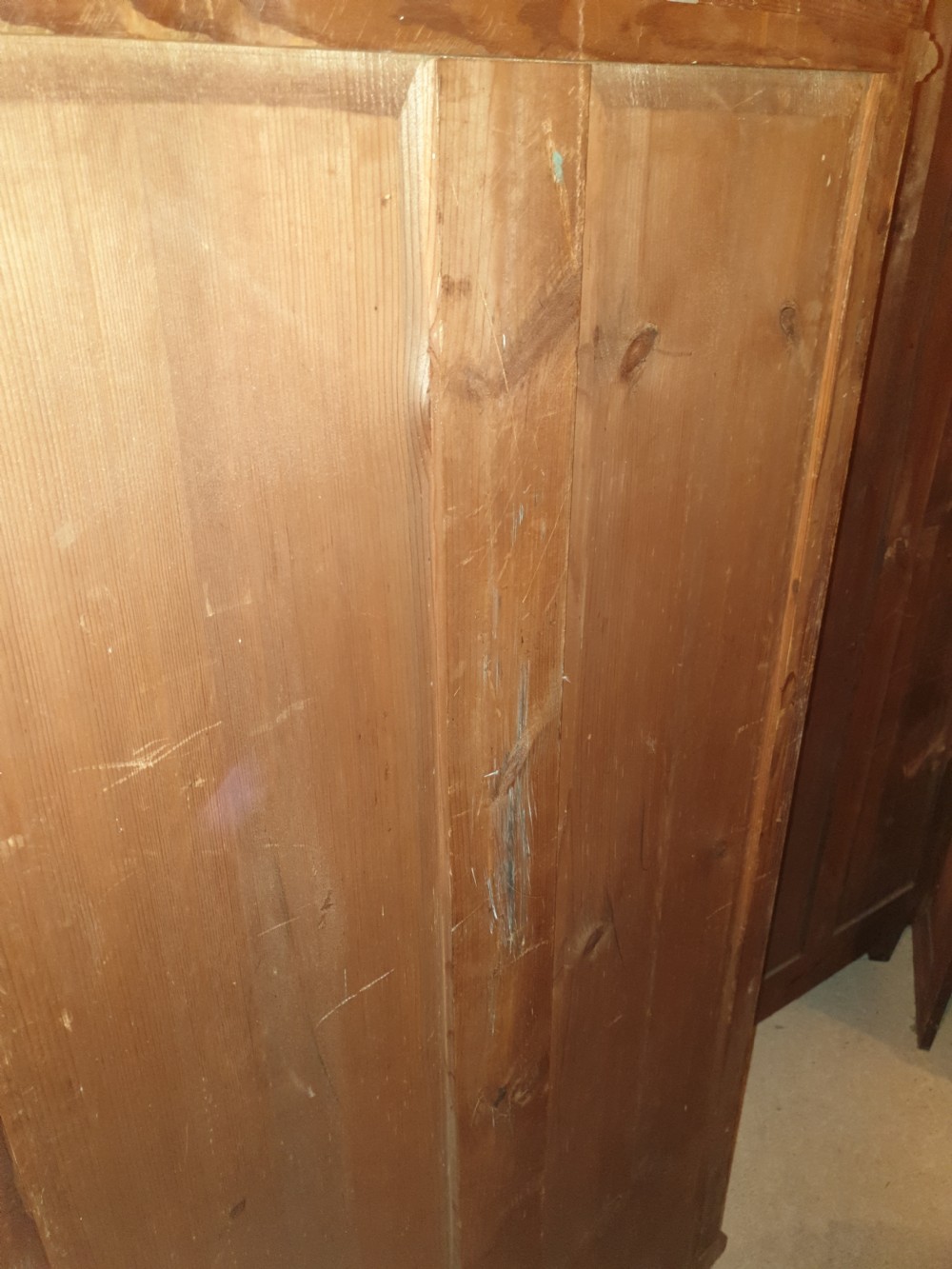 Secretaire abbatant View VII