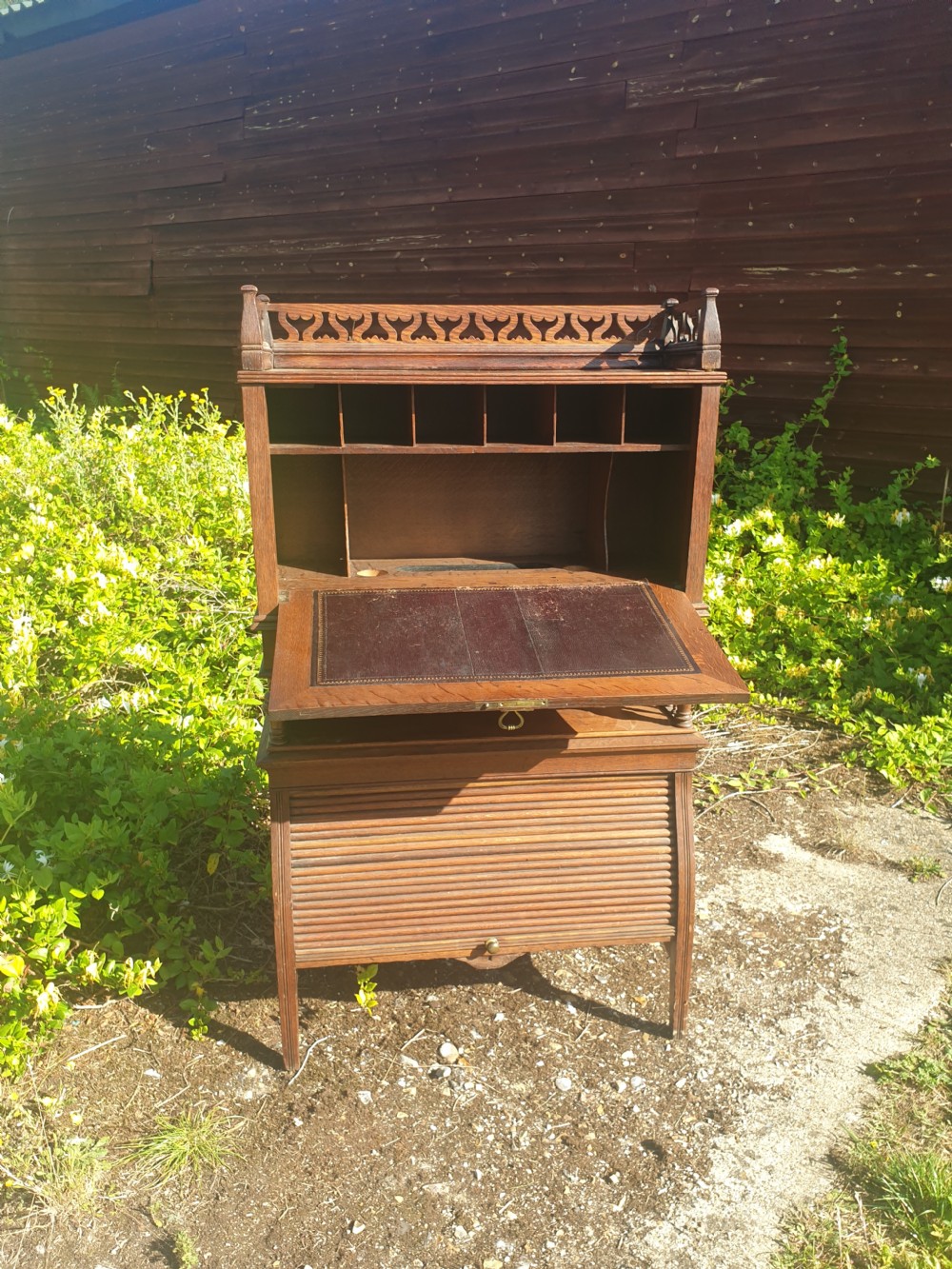 Late Victorian oak bureau cabinet  View V