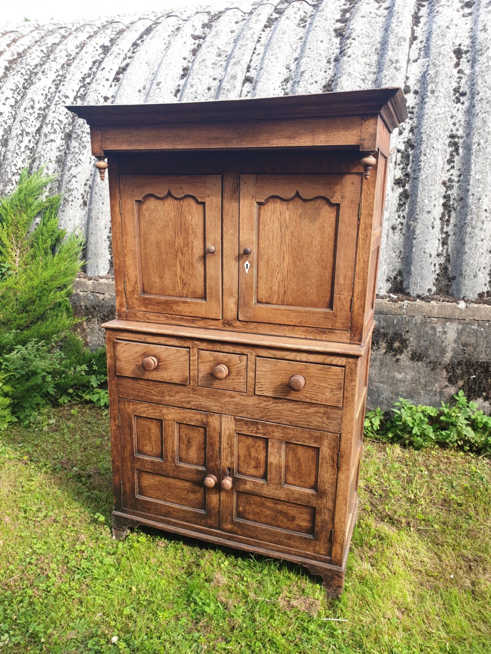 Early Victorian Welsh oak 2 part cupboard.  View VI