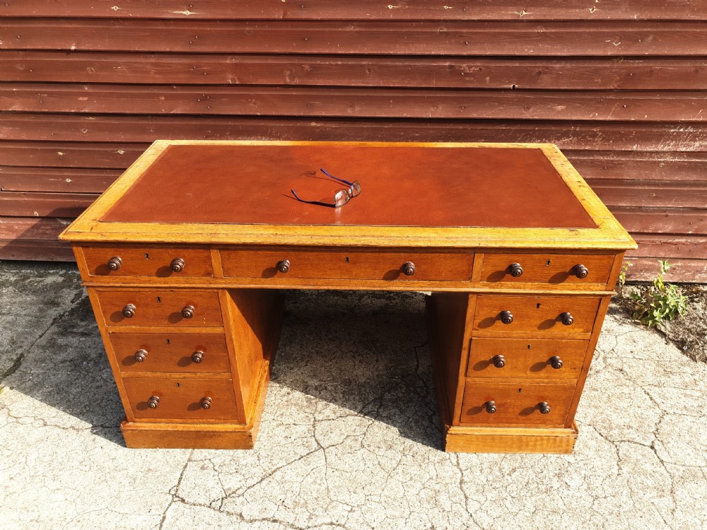 Victorian oak kneehole pedestal desk  View V