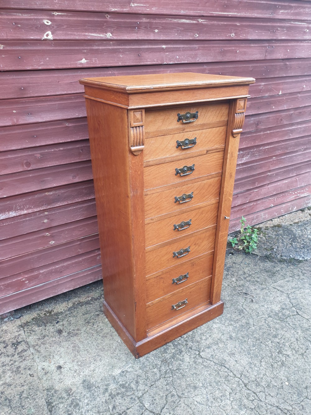 Victorian oak 8 drawer Wellington chest View VI