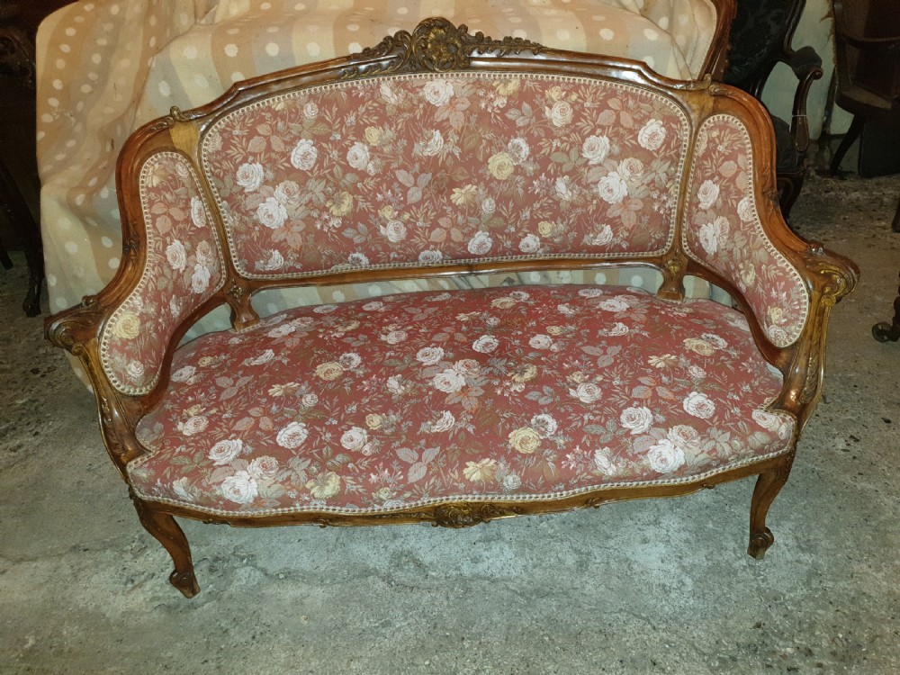 Late 19th century carved walnut window seat. View II