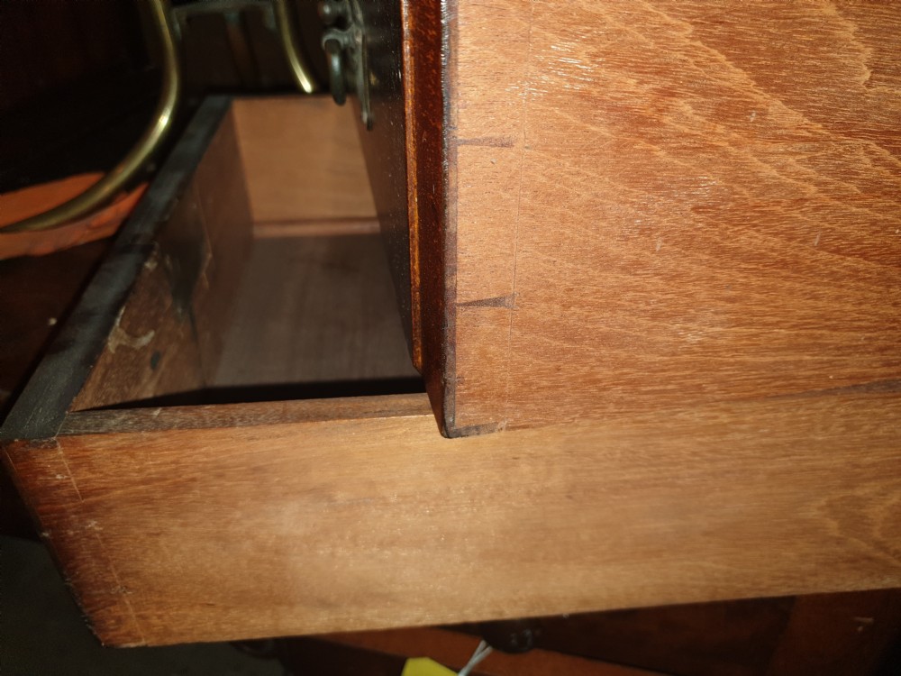 Late Victorian mahogany kneehole pedestal desk  View VI