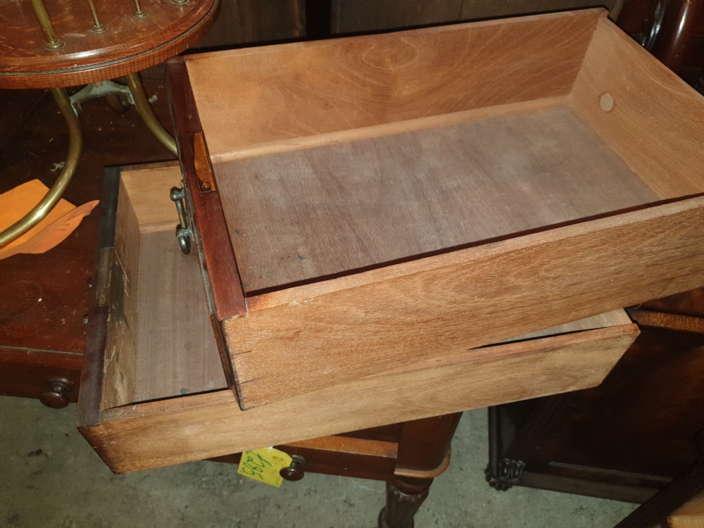 Late Victorian mahogany kneehole pedestal desk  View VII