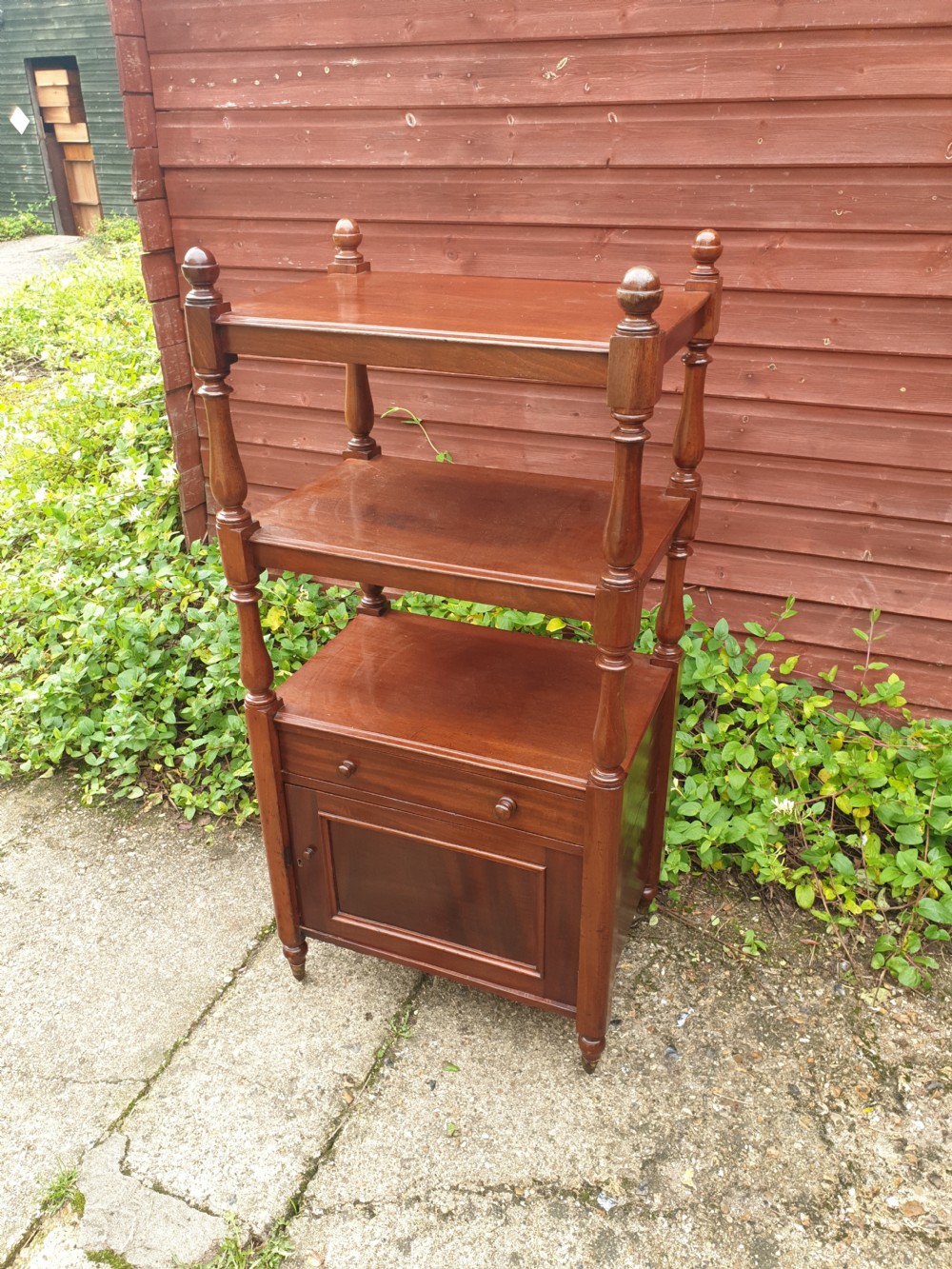 Mid Victorian mahogany 3 tier Whatnot 