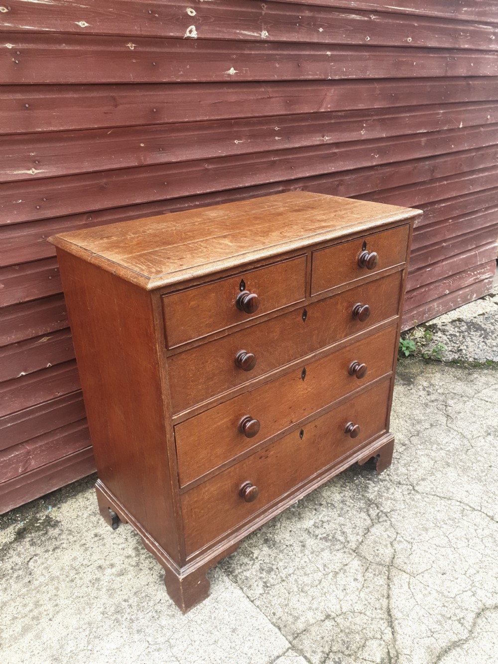 Regency oak chest of drawers View II