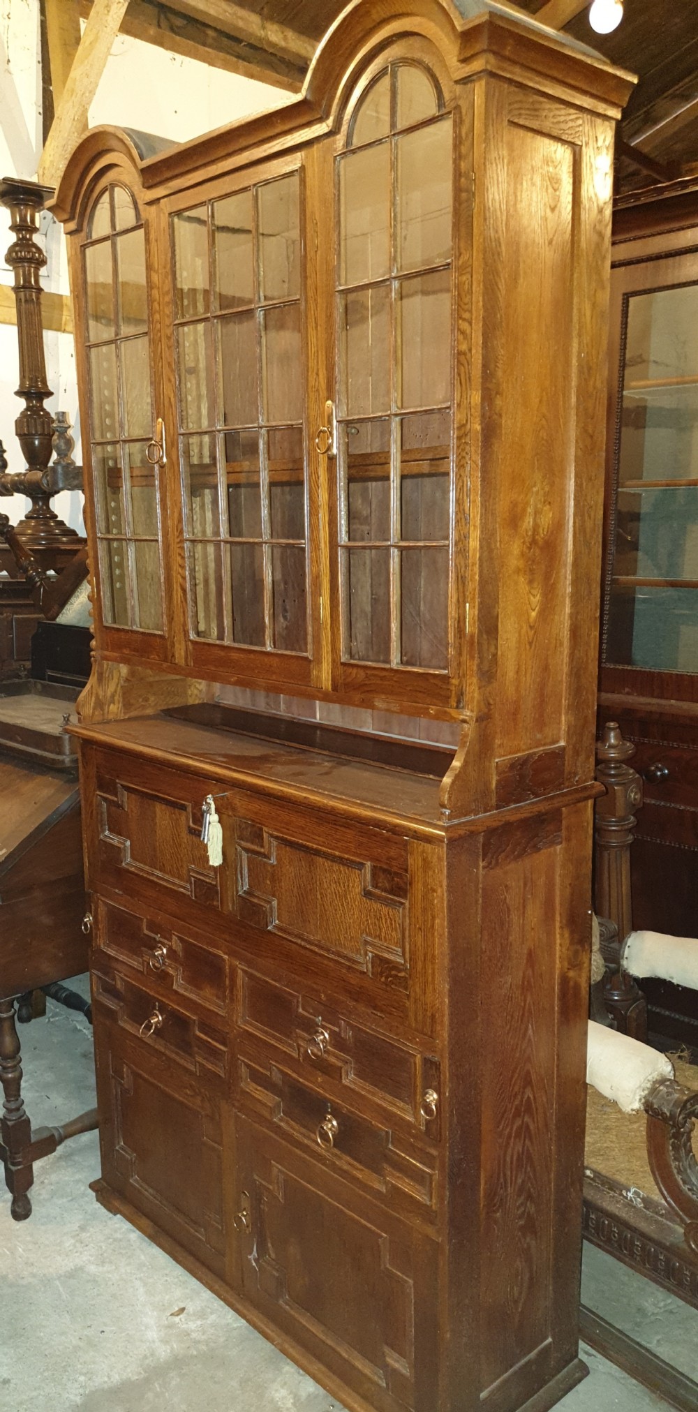 Oak cabinet bookcase 