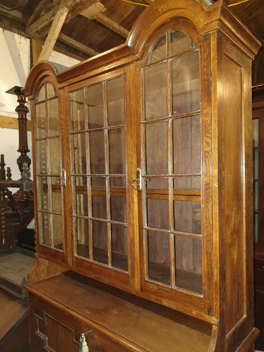 Oak cabinet bookcase  View IV