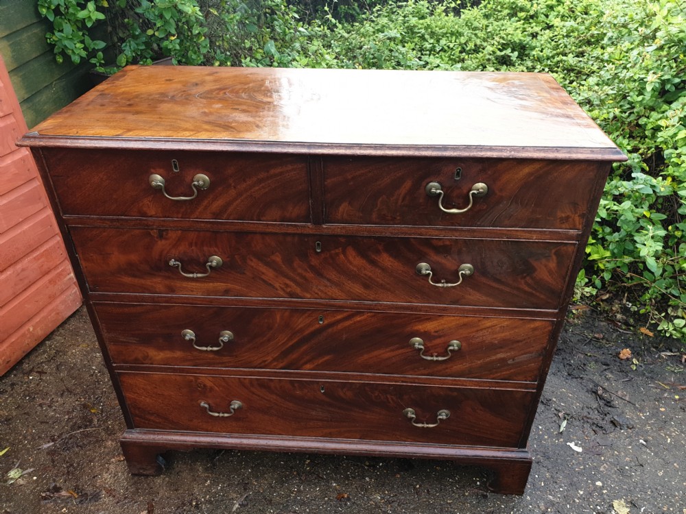 Late Georgian mahogany chest of drawers.  View II