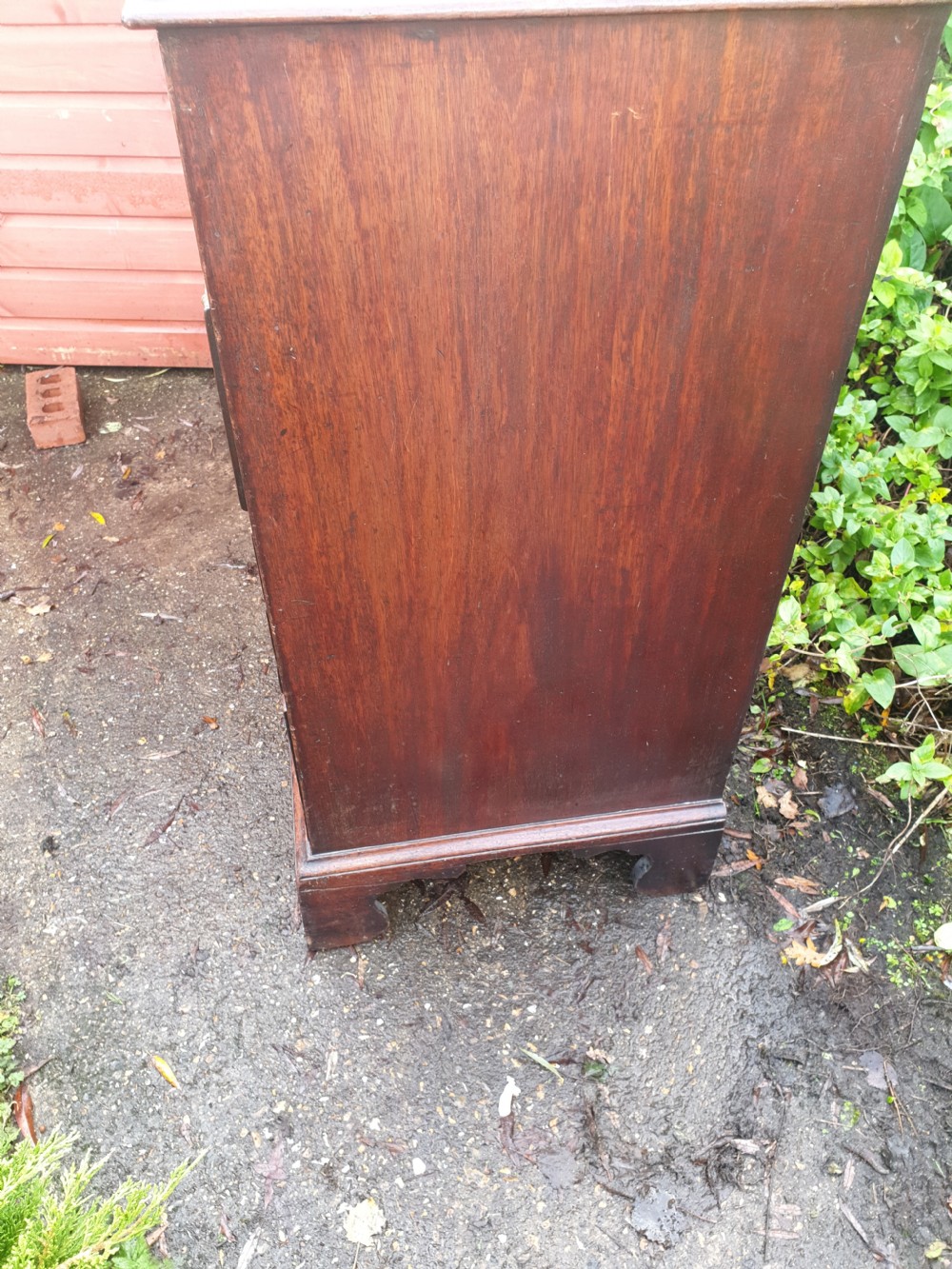Late Georgian mahogany chest of drawers.  View III