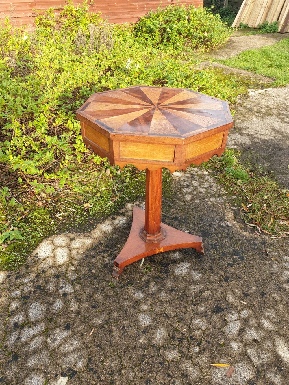 19th century specimen wood 4 drawer pedestal table.