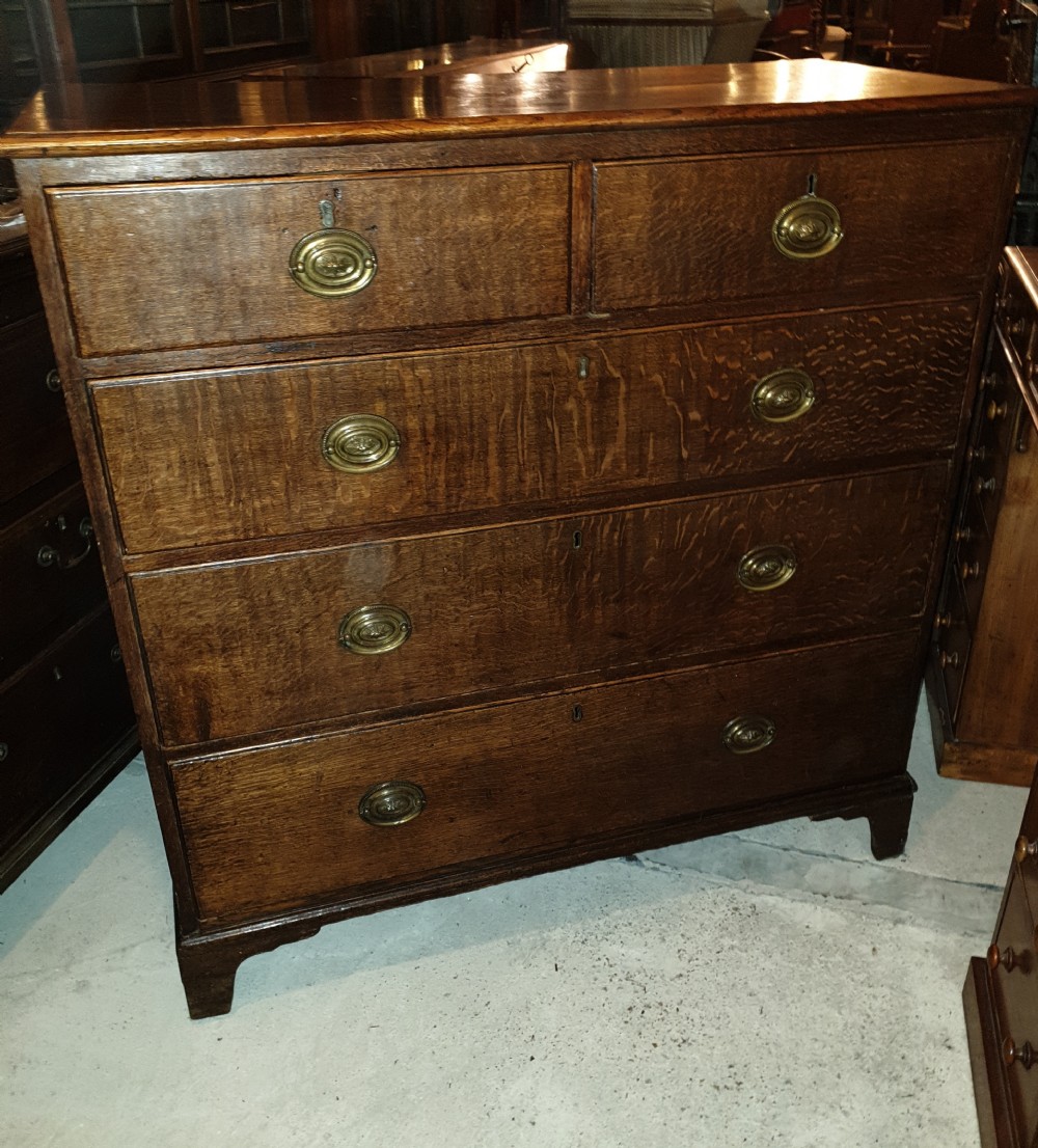 Late Georgian oak chest of drawers 