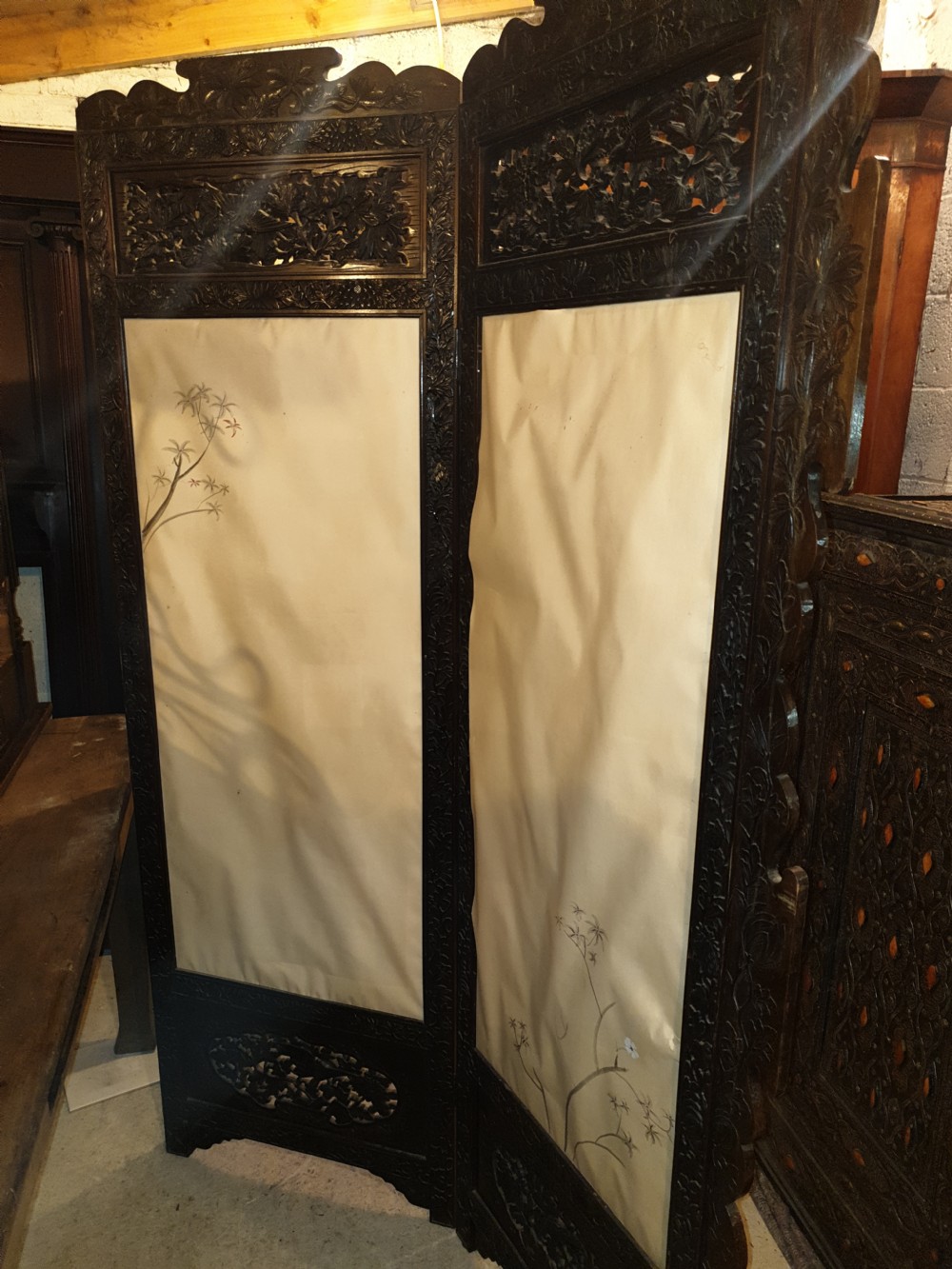 Very large carved Oriental 4 fold screen  View IV