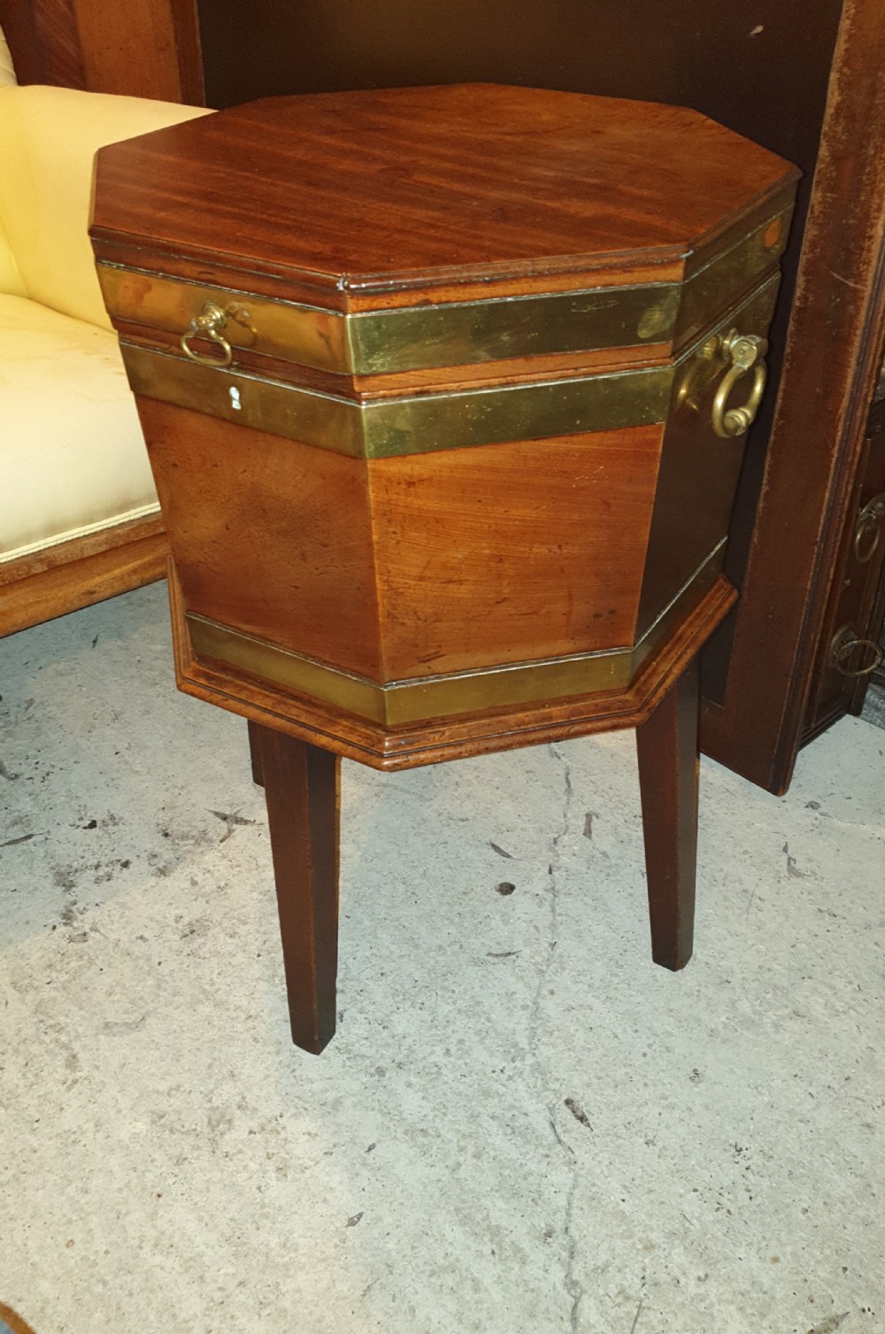 Late Georgian mahogany wine cooler with original interior  