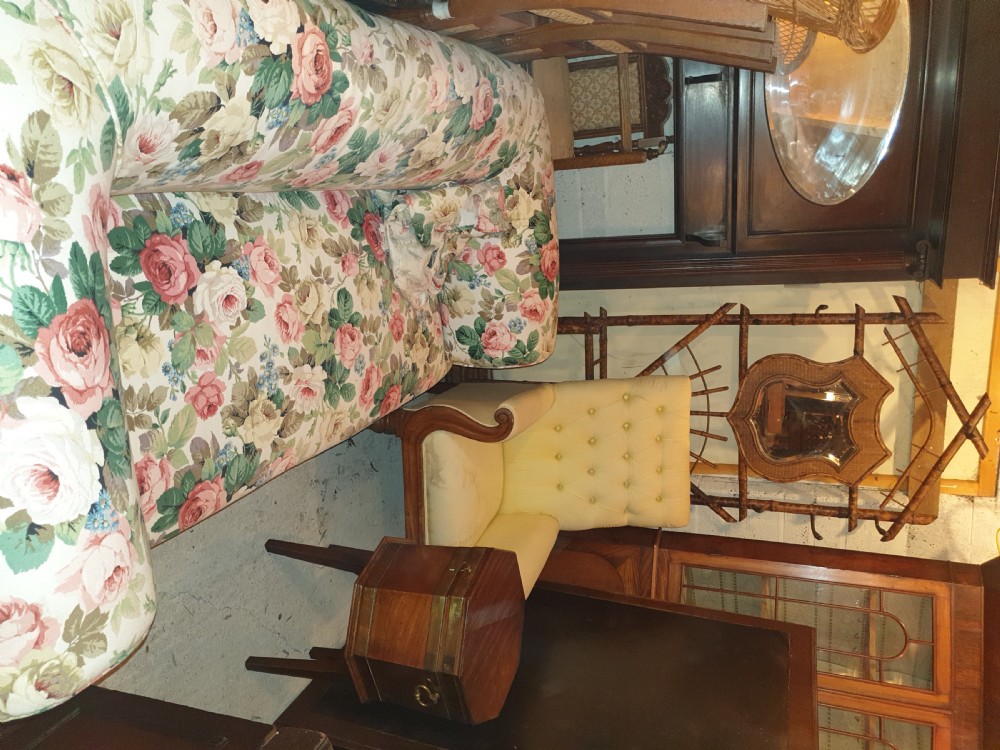 Late Victorian upholstered Chesterfield sofa. View IX