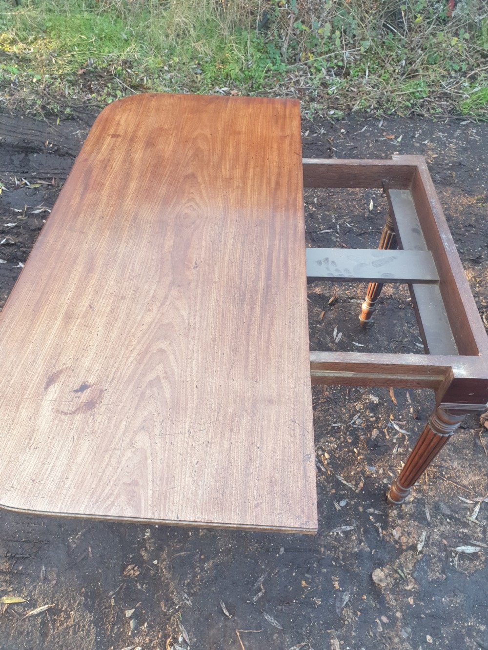 Early 19th century Gillows style extending table. View VII