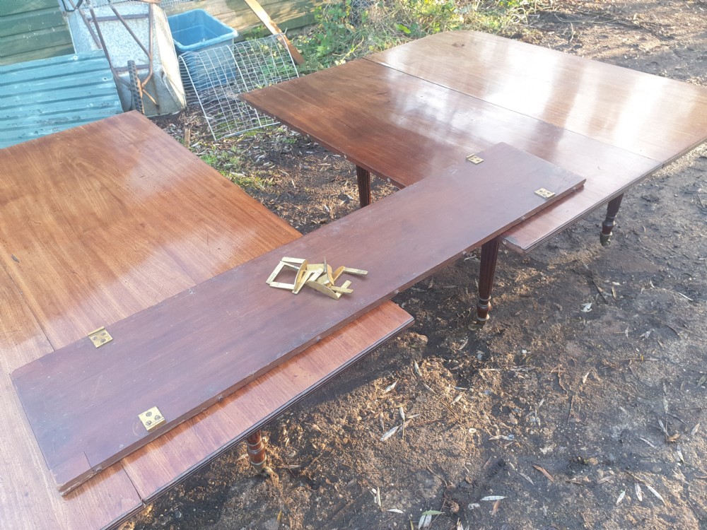 Early 19th century Gillows style extending table. View XII