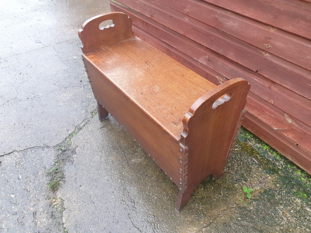 Small oak box seat hall bench View II