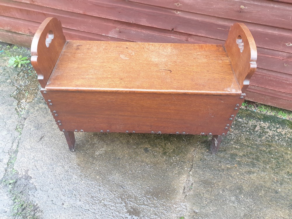 Small oak box seat hall bench View IV