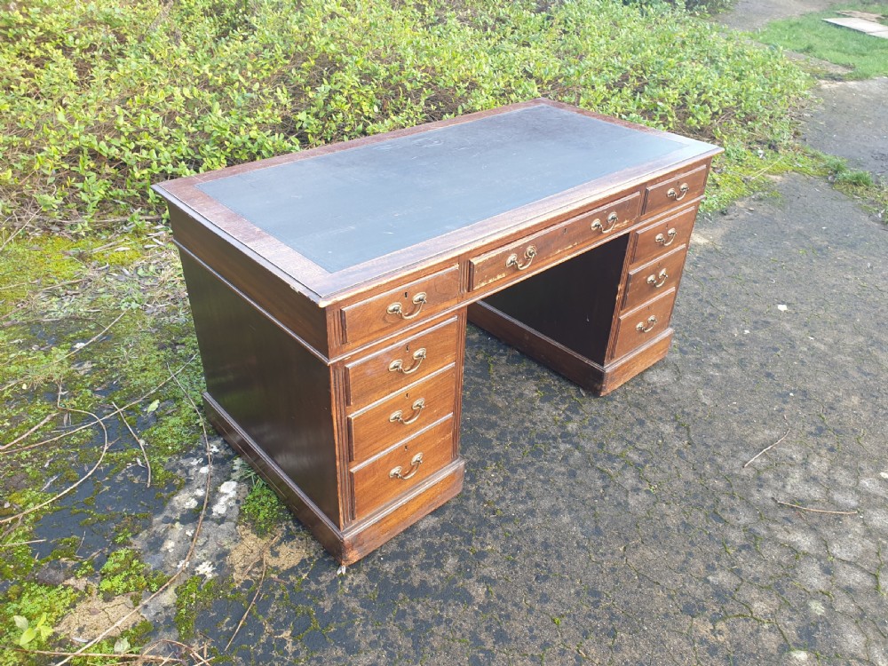 Edwardian mahogany kneehole pedestal desk  View IV