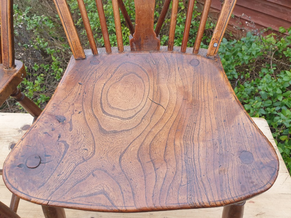 Pair of early 19th Windsor wheel back chairs View VI