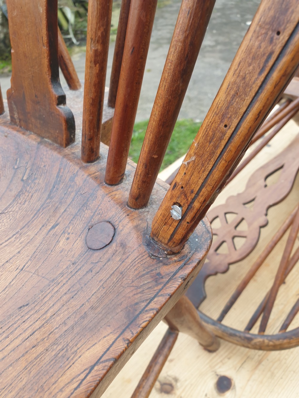 Pair of early 19th Windsor wheel back chairs View IX