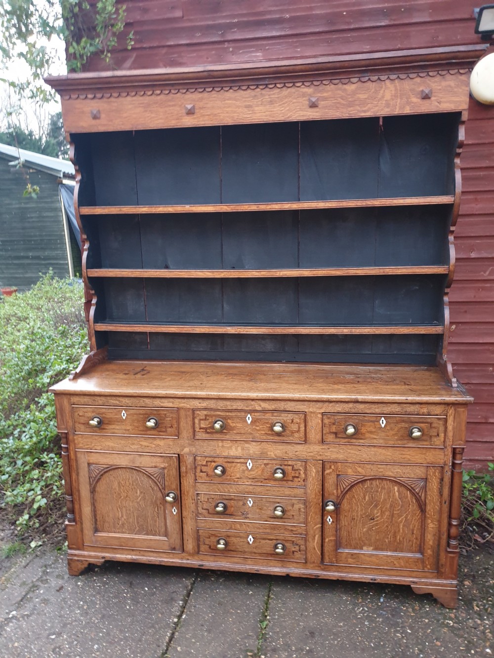 Early 19th century oak dresser with rack View II