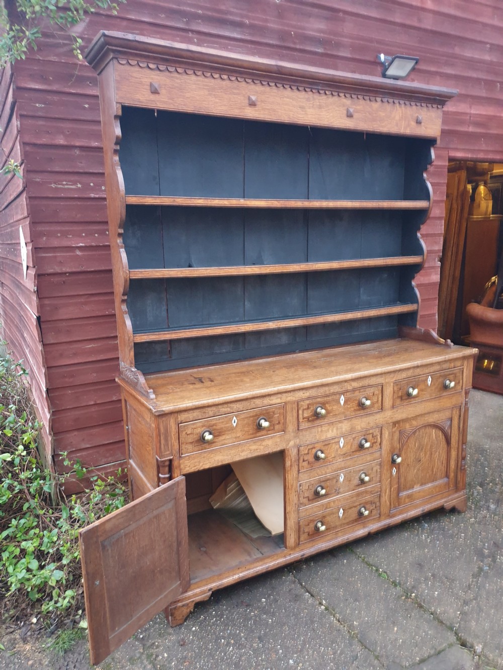 Early 19th century oak dresser with rack View III