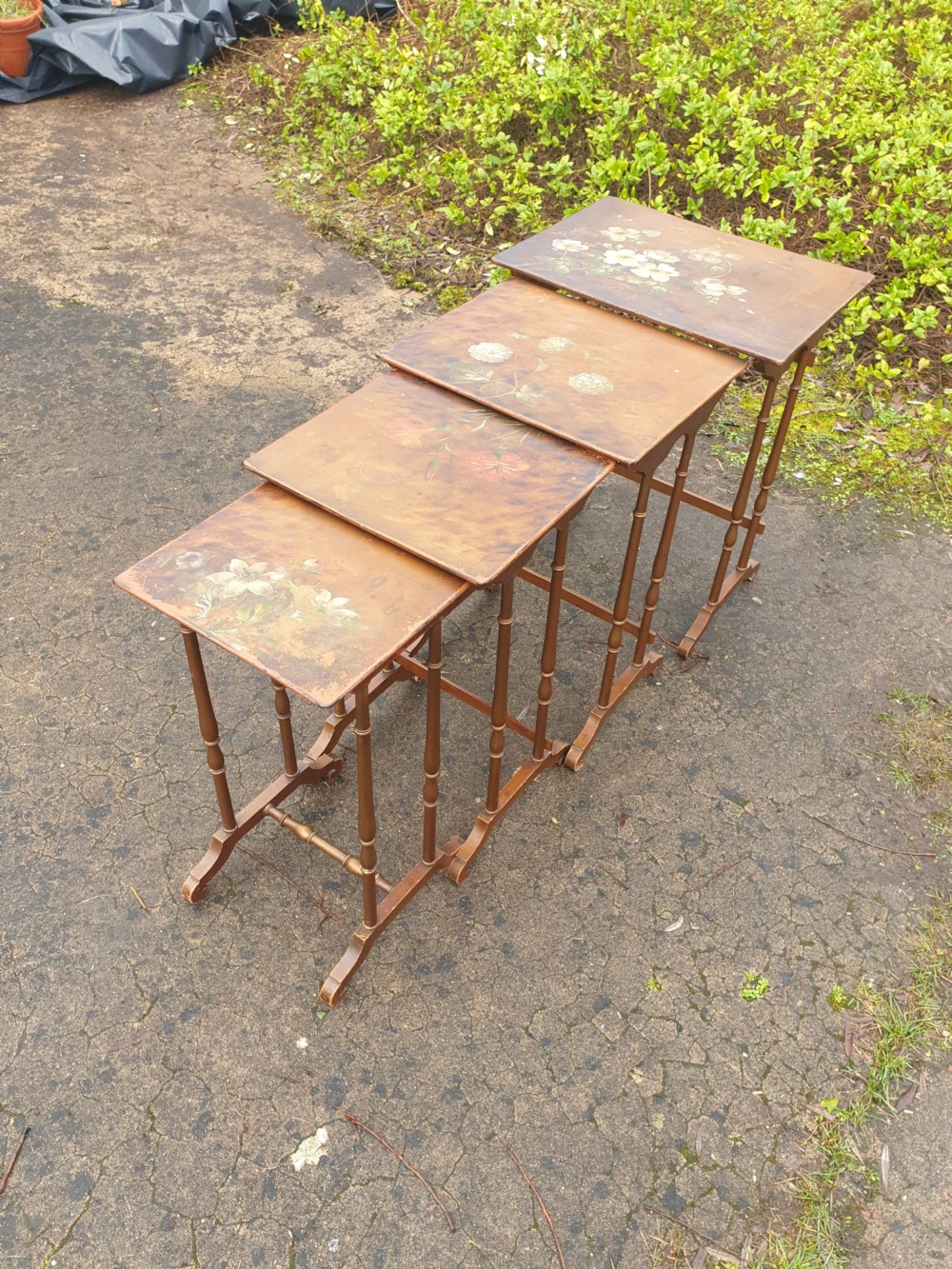 Nest of 4 decorated tables View III