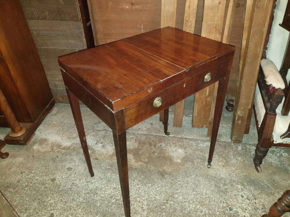 Late Georgian dressing table View II