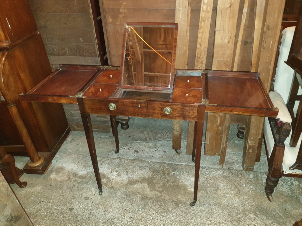 Late Georgian dressing table View IV