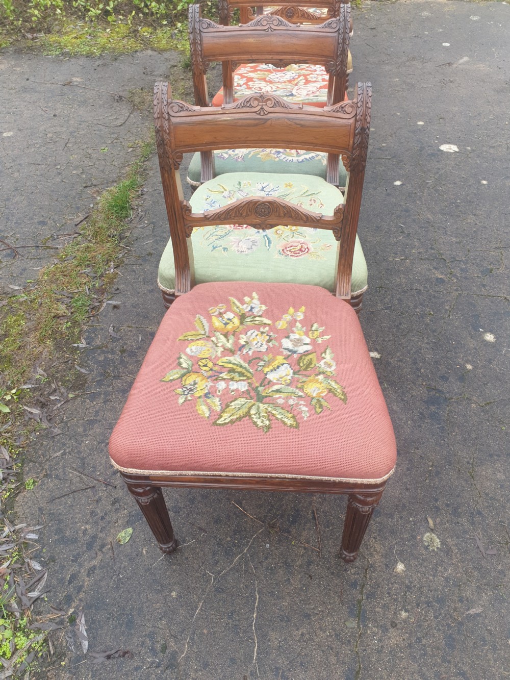 Set of 8 dining chairs  View V