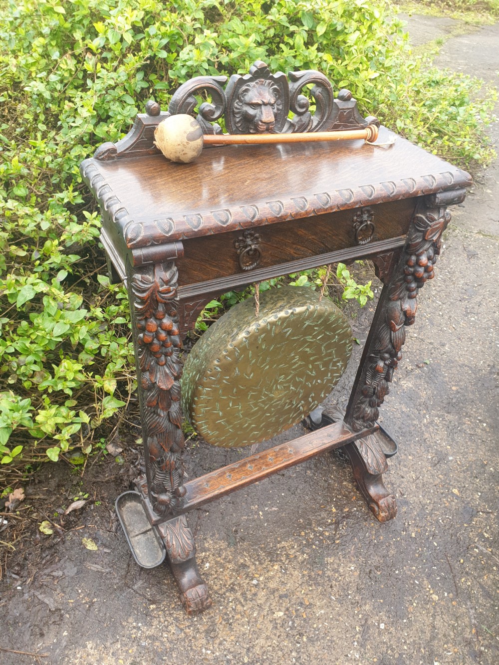 Unusual Victorian carved oak hall dinner gong.  View III