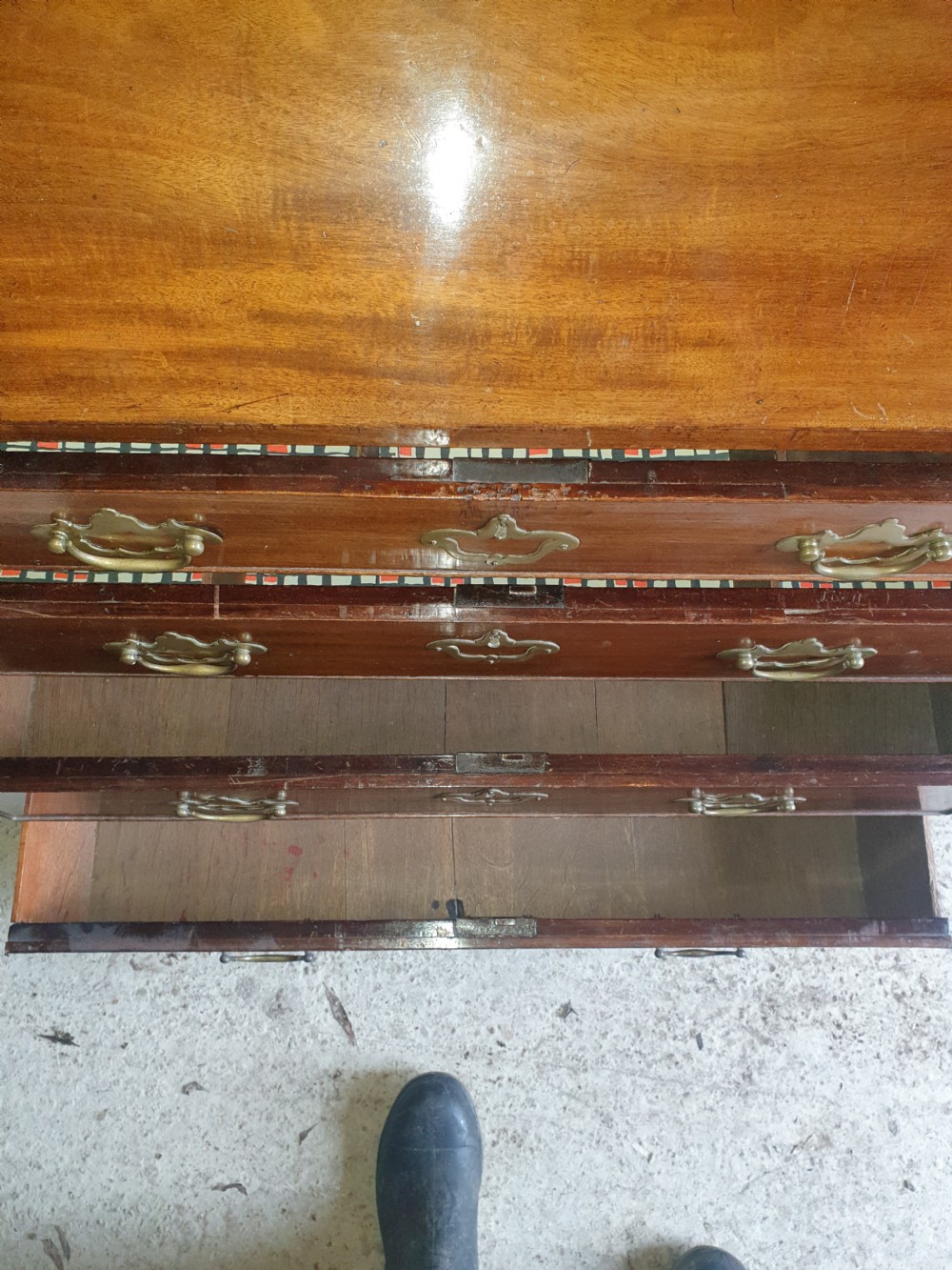 Small 18th century bureau.  View IV