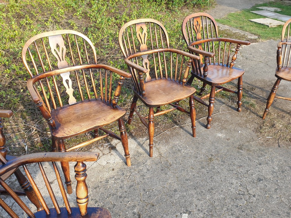 Harlequin set of 6 19th century Windsor armchairs  View II