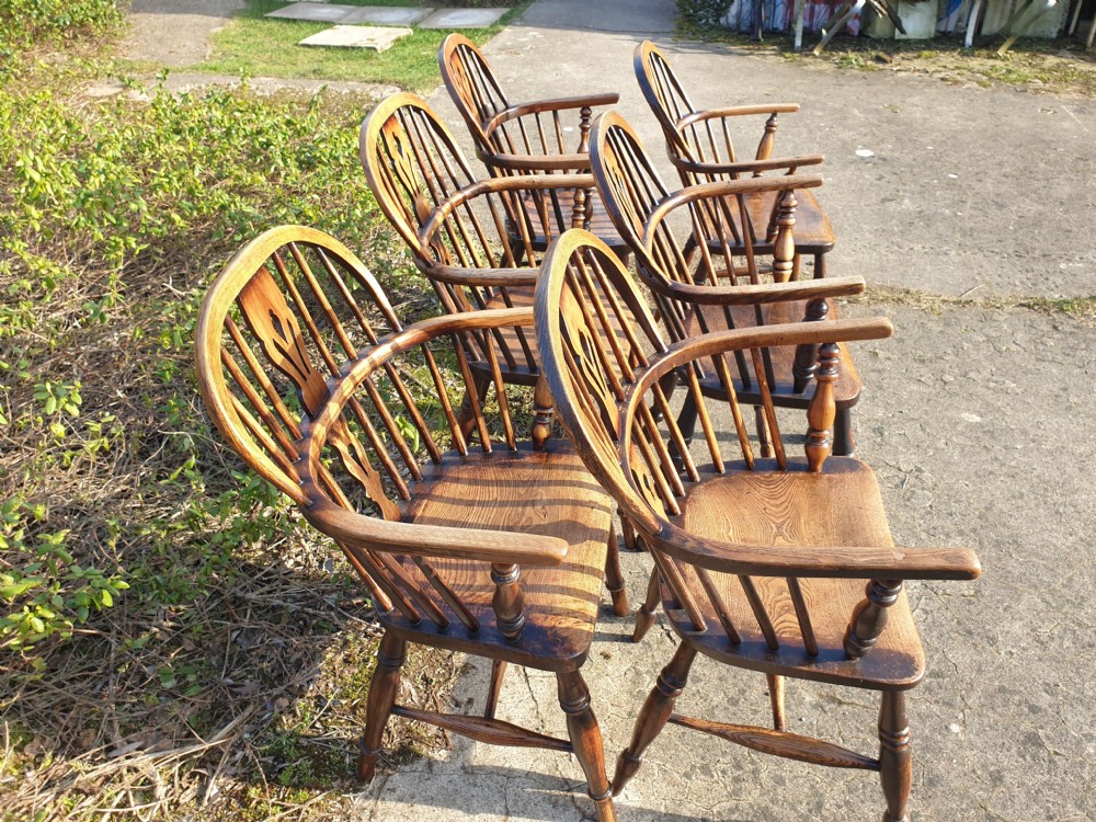 Harlequin set of 6 19th century Windsor armchairs  View IV