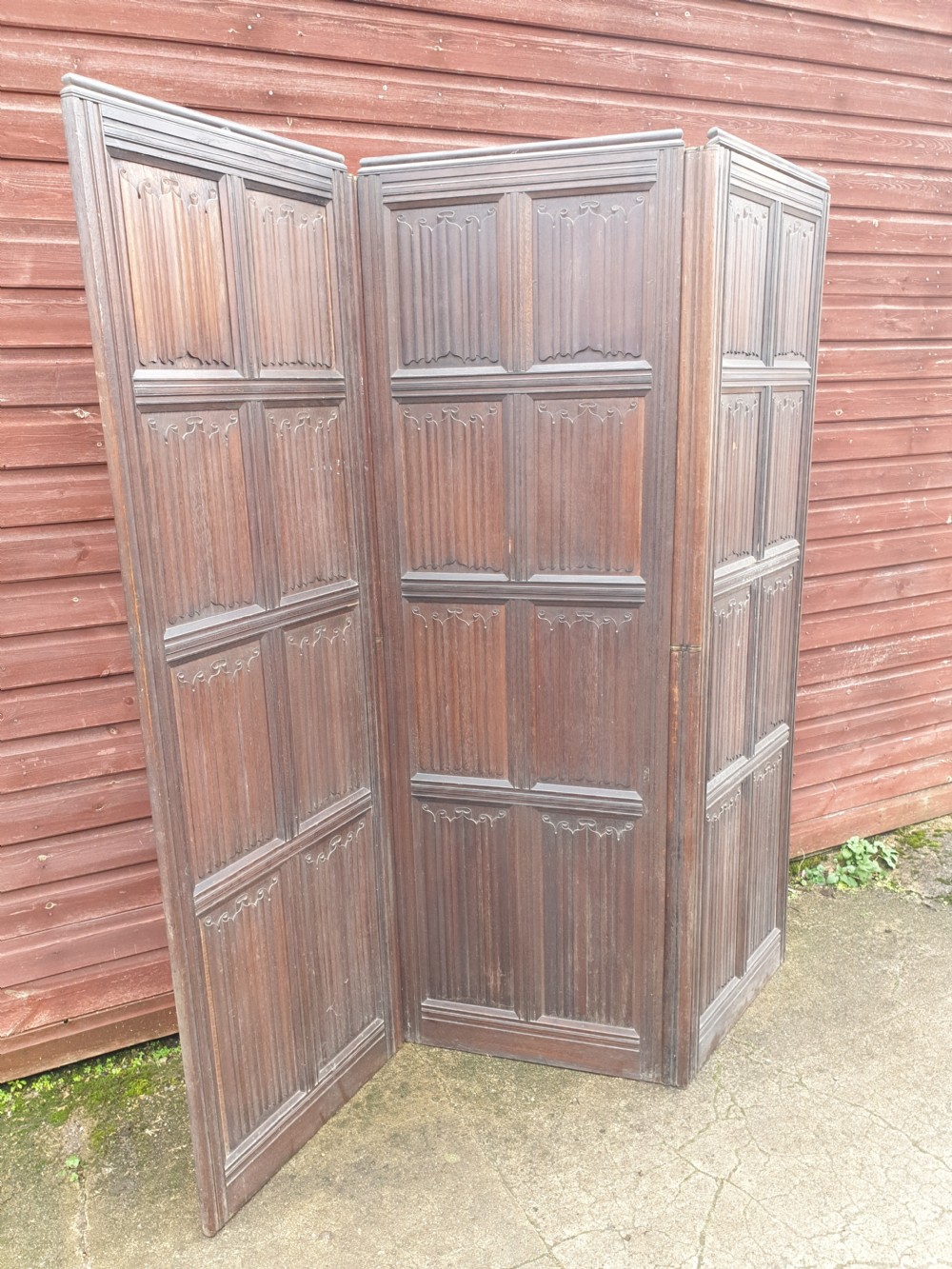 19th century linen fold folding screen  View IV