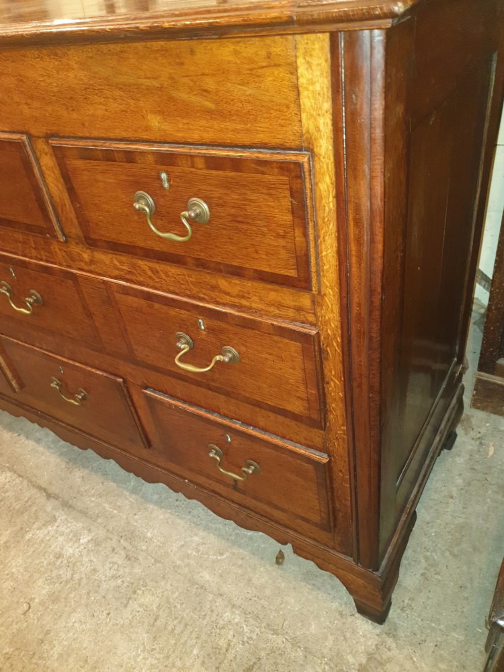 Late Georgian oak mule chest  View III