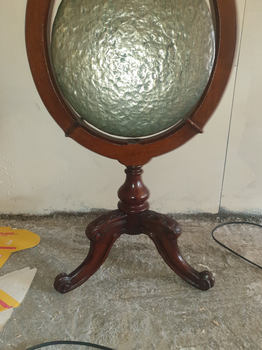 Late Victorian oak dinner gong  View IV