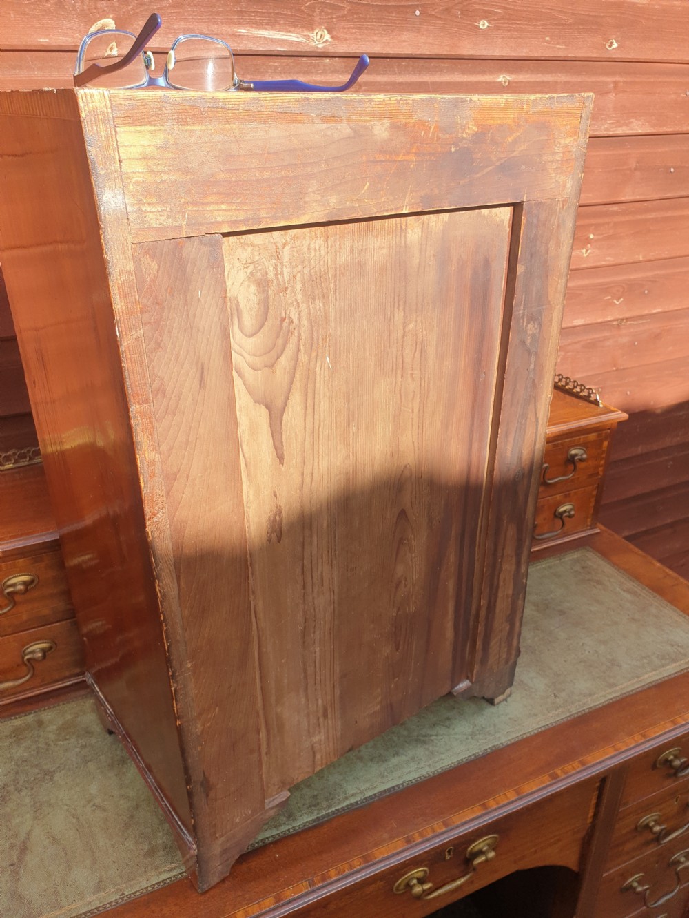 Small inlaid mahogany collectors chest. View III