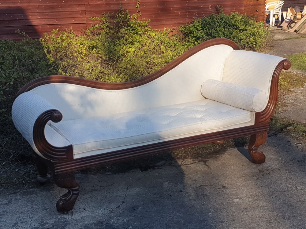 19th century mahogany shaped chaise on carved legs. View III
