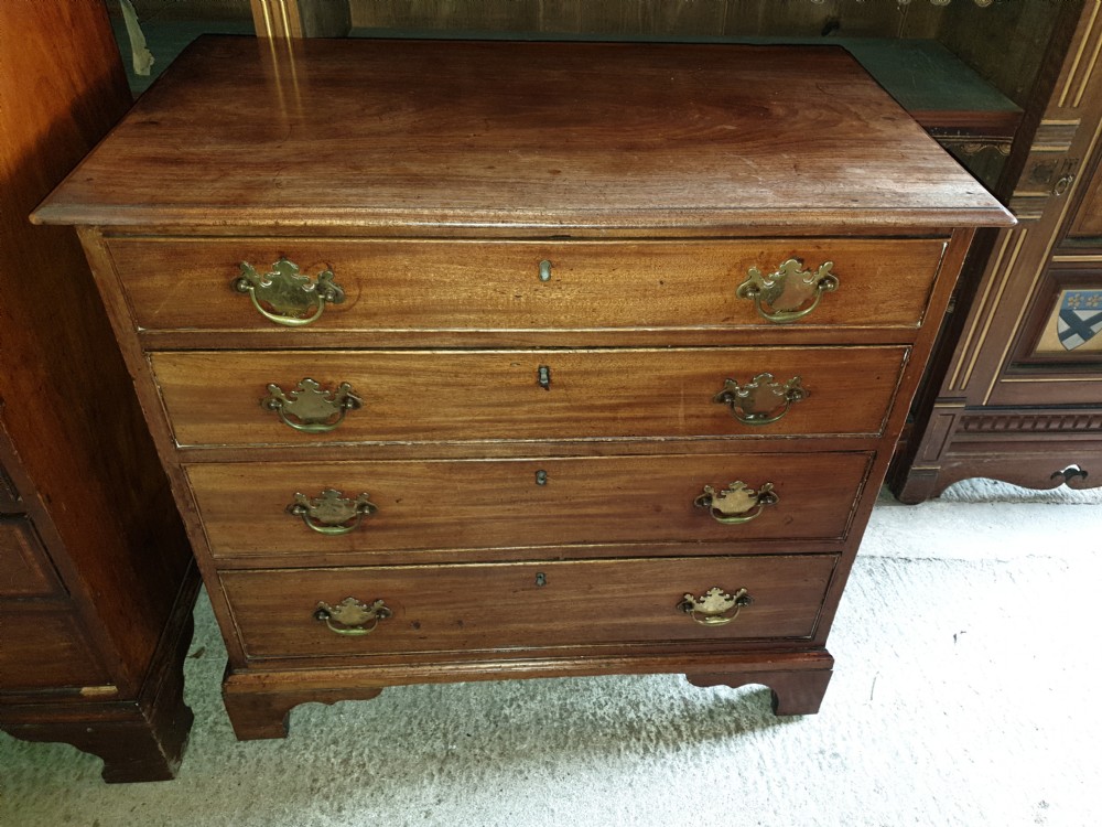 Late Georgian mahogany chest of drawers.  View II