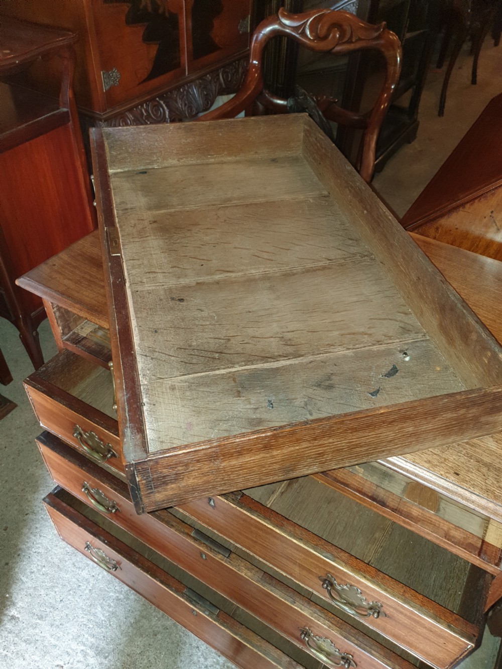 Late Georgian mahogany chest of drawers.  View V
